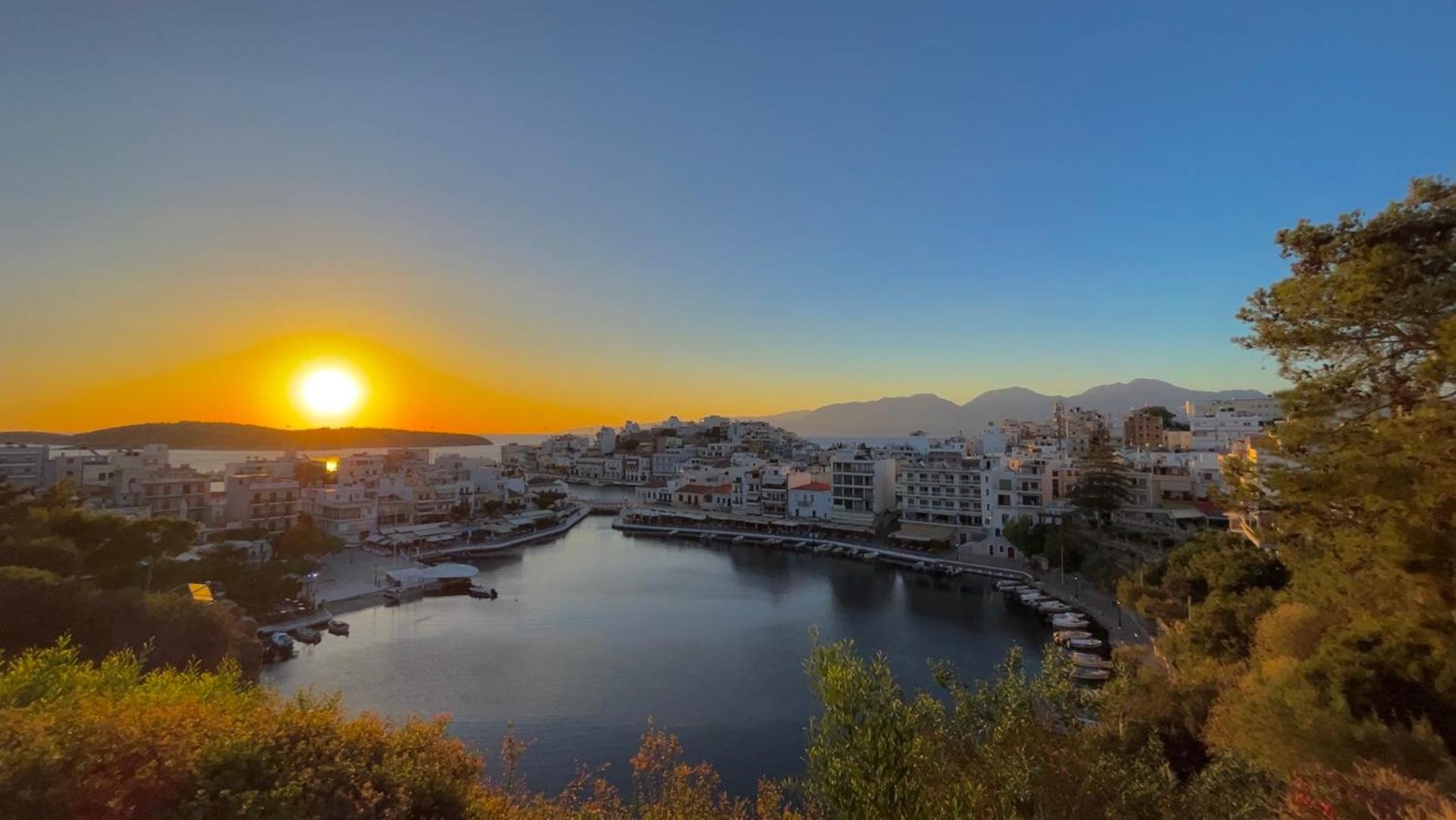 Wake In The Lake Agios Nikolaos  Exterior photo